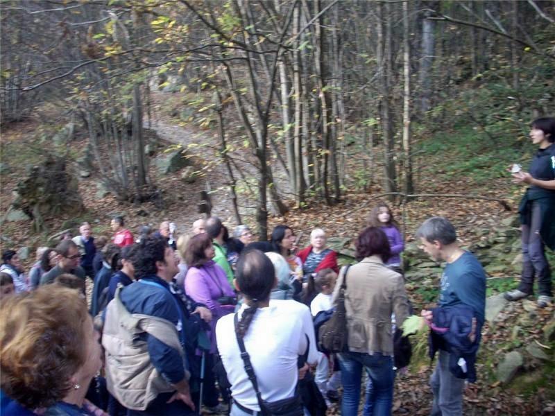 Passeggiata Naturalistico- magica del 25 ottobre. Prevista una doppia partenza: ore 14.30 da piazza della Vittoria e ore 15 dal santuario del Devesio